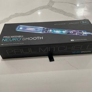 PAUL MITCHELL NEURO SMOOTH 1.25 “ FLAT IRON
